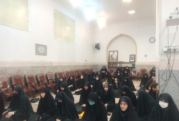 برگزاری نشست پژوهش عمومی در مدرسه علمیه فاطمیه خرم آباد
