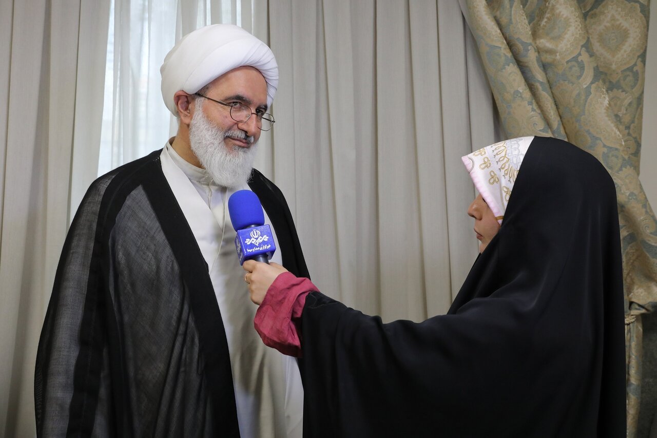 عيادة ممثلي قائد الثورة الإسلامية لسماحة آية الله العظمى نوري الهمداني