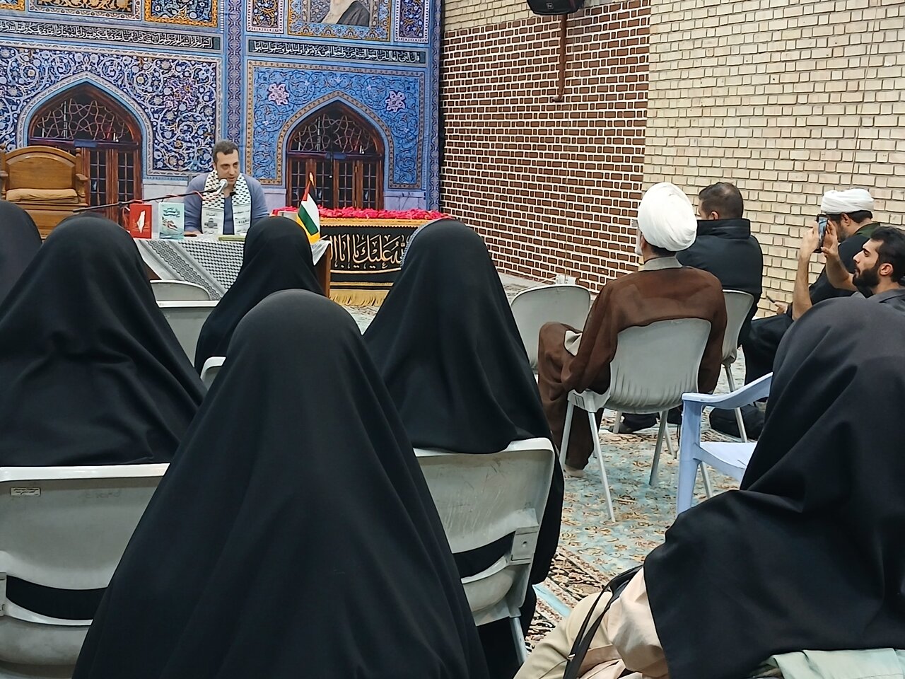مراسم بزرگداشت سالگرد حماسه طوفان الاقصی و یاد و خاطره مجاهدان شهید فی طریق القدس در حسینیه هنرمشهد