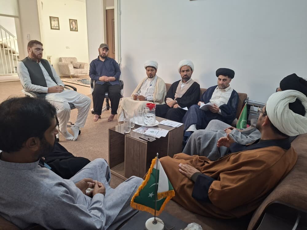 صراط تبلیغی مرکز پاکستان کے وفد کا ایم ڈبلیو ایم قم کے مرکزی آفس کا دورہ؛ پاکستان میں تبلیغی سرگرمیوں اور مواقع پر تبادلہ خیال
