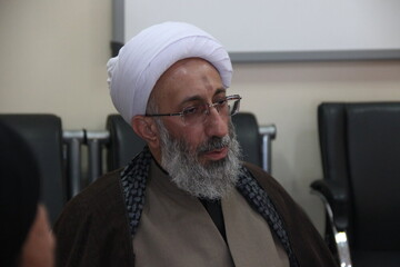 تبعیت از رهبر معظم انقلاب ادامه مسیر رهبر شهید است