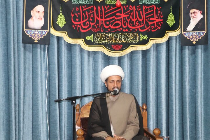 تصاویر| هیئت هفتگی انصارالمهدی (عج) مدرسه علمیه جعفریه قدیمه قاین