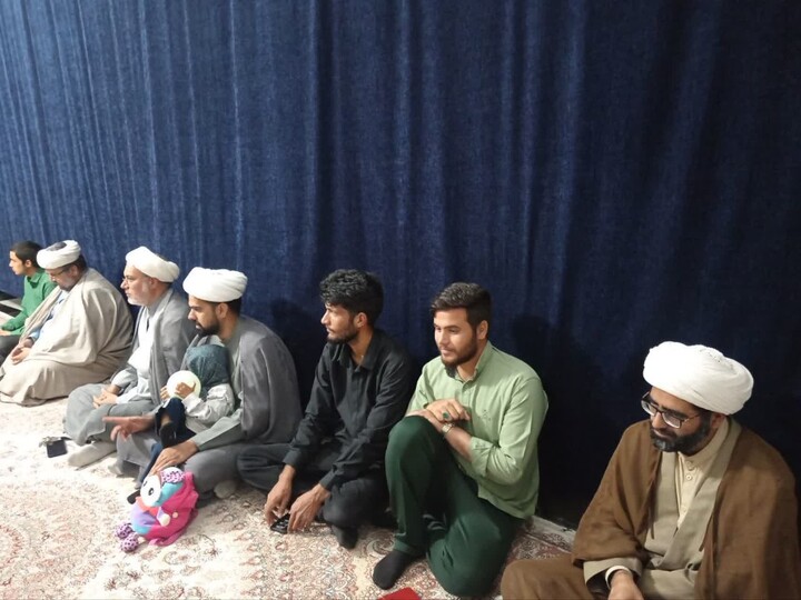 تصاویر| هیئت هفتگی انصارالمهدی (عج) مدرسه علمیه جعفریه قدیمه قاین