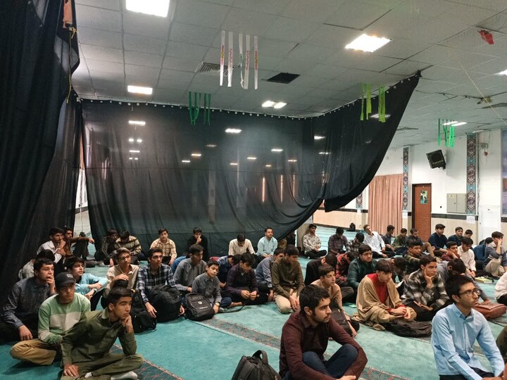 تصاویر| برگزاری کلاس «بصیرت سیاسی» در مدرسه علمیه رضویه بیرجند