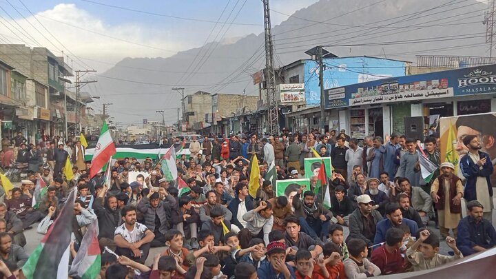 امریکی ناظم الامور کا دورۂ سکردو؛ عوام کا زبردست احتجاج