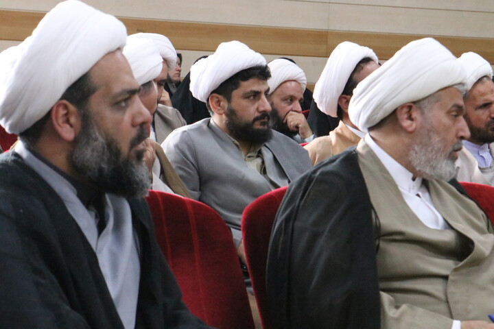 تصاویر/ همایش مبلغین طرح های تبلیغی معاونت تبلیغ حوزه علمیه استان همدان با حضور حجت الاسلام والمسلمین رفیعی معاون تبلیغ حوزه های علمیه