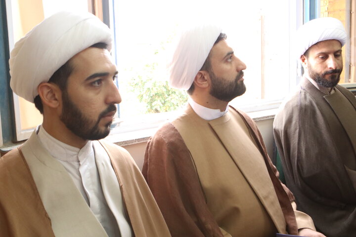 تصاویر/ نشست صمیمی رابطین طرح هجرت و طرح امین طلاب خواهر و برادر حوزه علمیه همدان