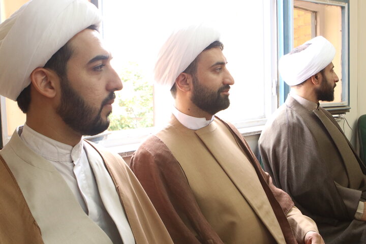 تصاویر/ نشست صمیمی رابطین طرح هجرت و طرح امین طلاب خواهر و برادر حوزه علمیه همدان