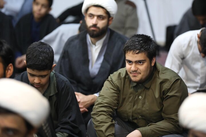 بازدید حجت الاسلام والمسلمین احمد فرخ مسئول دبیرخانه شورای عالی حوزه های علمیه  از مدرسه علمیه آل یاسین قم