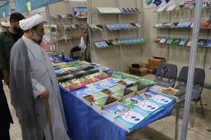 تصاویر/ بازدید نماینده ولی‌فقیه در سیستان و بلوچستان از نمایشگاه کتاب زاهدان