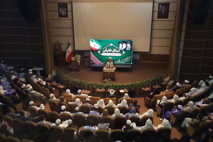 تصاویر/ آیین آغاز سال تحصیلی مؤسسه علوم اسلامی خاتم‌النبیین(ص) در زاهدان