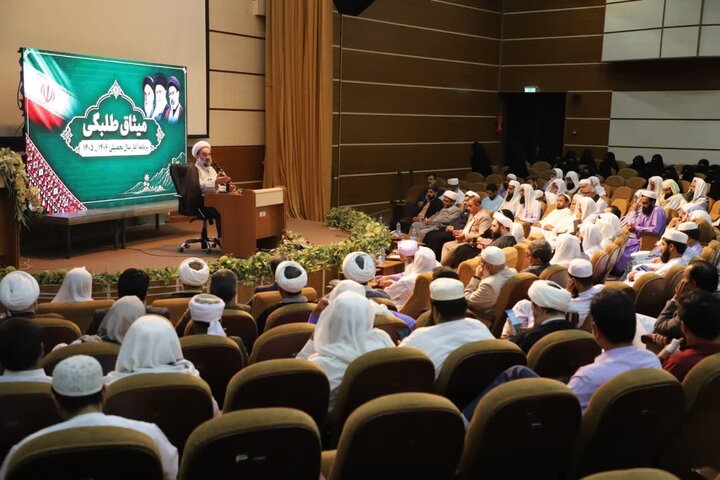 تصاویر/ آیین آغاز سال تحصیلی مؤسسه علوم اسلامی خاتم‌النبیین(ص) در زاهدان
