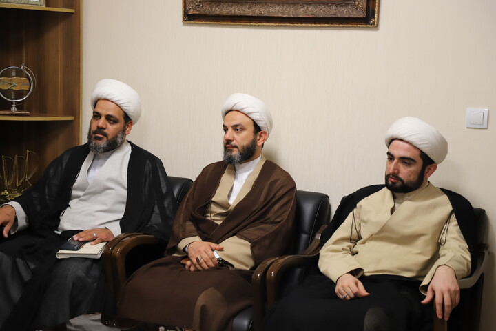تصاویر/دیدار معاون تبلیغ و امور فرهنگی حوزه های علمیه با نماینده ولی فقیه در استان کردستان