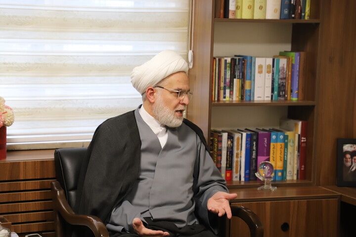 تصاویر/دیدار معاون تبلیغ و امور فرهنگی حوزه های علمیه با نماینده ولی فقیه در استان کردستان