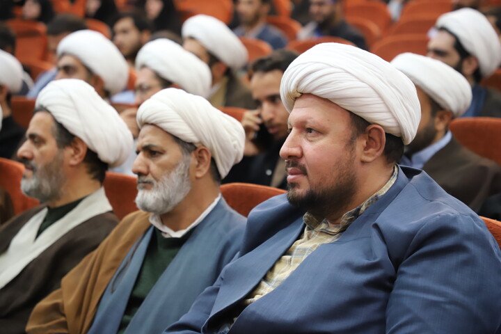 تصاویر/همایش روحانیون تبلیغی استان با حضور و سخنرانی معاون تبلیغ و امور فرهنگی حوزه های علمیه