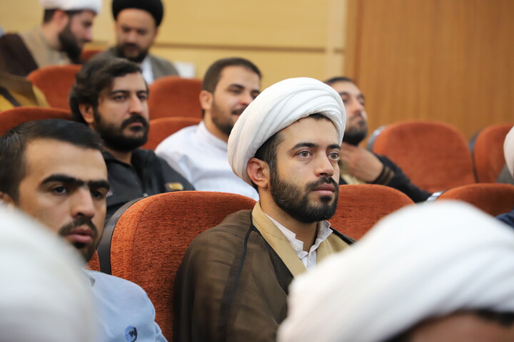 تصاویر/همایش روحانیون تبلیغی استان با حضور و سخنرانی معاون تبلیغ و امور فرهنگی حوزه های علمیه