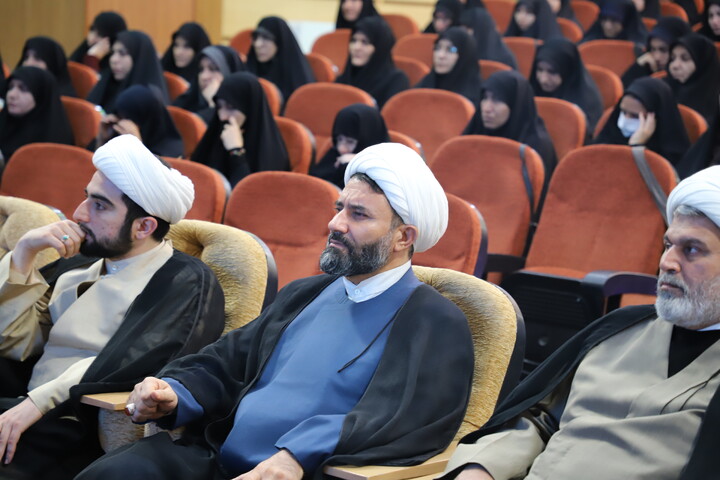 تصاویر/همایش روحانیون تبلیغی استان با حضور و سخنرانی معاون تبلیغ و امور فرهنگی حوزه های علمیه