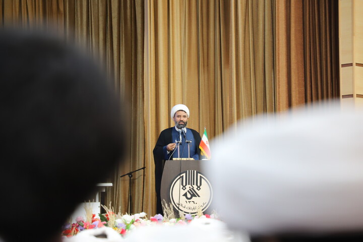 تصاویر/همایش روحانیون تبلیغی استان با حضور و سخنرانی معاون تبلیغ و امور فرهنگی حوزه های علمیه