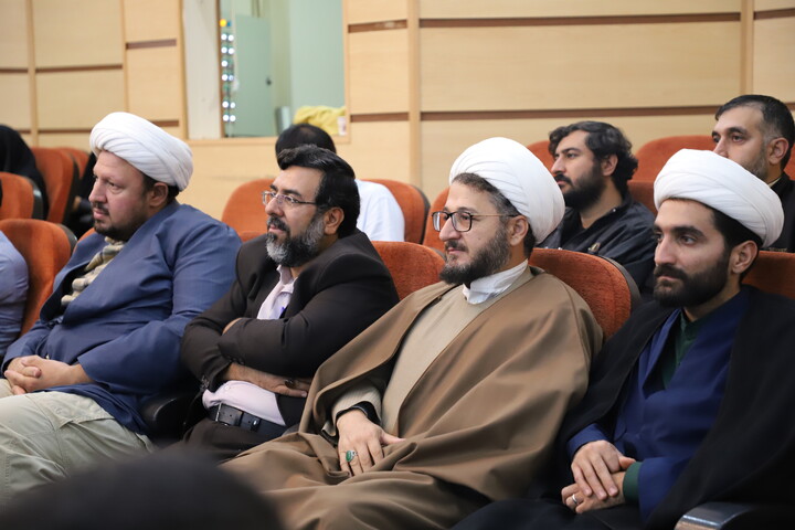تصاویر/همایش روحانیون تبلیغی استان با حضور و سخنرانی معاون تبلیغ و امور فرهنگی حوزه های علمیه