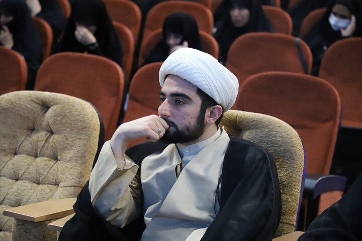 تصاویر/همایش روحانیون تبلیغی استان با حضور و سخنرانی معاون تبلیغ و امور فرهنگی حوزه های علمیه