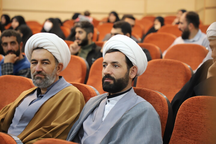 تصاویر/همایش روحانیون تبلیغی استان با حضور و سخنرانی معاون تبلیغ و امور فرهنگی حوزه های علمیه