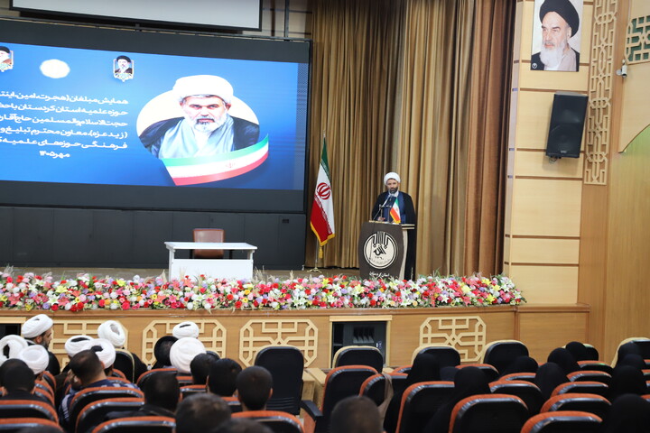 تصاویر/همایش روحانیون تبلیغی استان با حضور و سخنرانی معاون تبلیغ و امور فرهنگی حوزه های علمیه