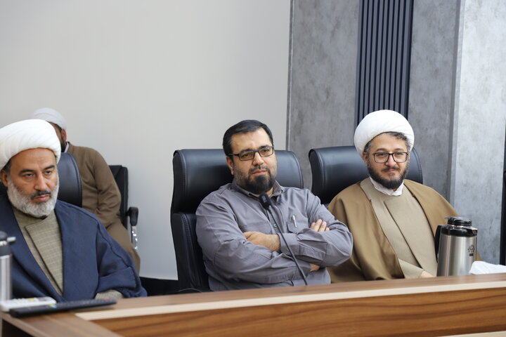 تصاویر/ جلسه قرارگاه بلاغ مبین کردستان با حضور معاون تبلیغ و امور فرهنگی حوزه های علمیه کشور