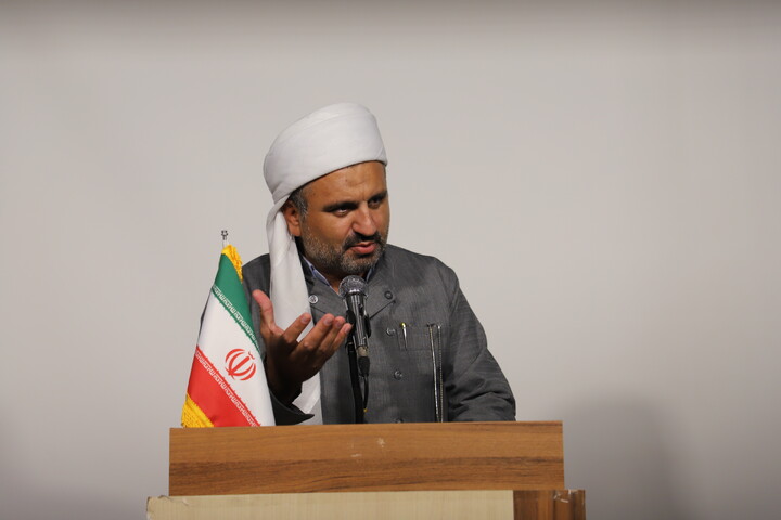 تصاویر/نشست هم اندیشی معاون تبلیغ و امور فرهنگی حوزه های علمیه کشور با روحانیون تبلیغی هجرت اهل تسنن استان کردستان
