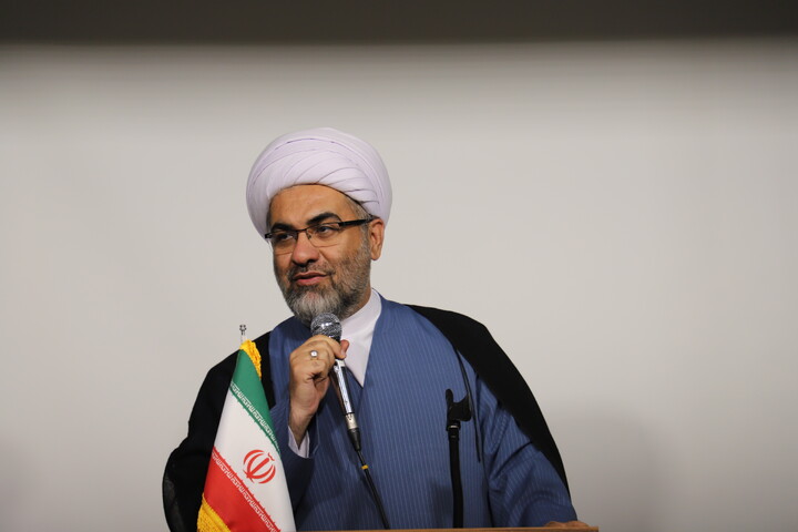 تصاویر/نشست هم اندیشی معاون تبلیغ و امور فرهنگی حوزه های علمیه کشور با روحانیون تبلیغی هجرت اهل تسنن استان کردستان