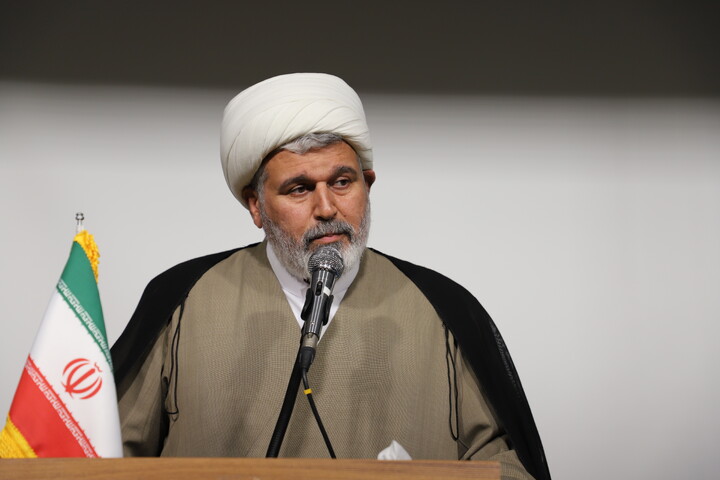 تصاویر/نشست هم اندیشی معاون تبلیغ و امور فرهنگی حوزه های علمیه کشور با روحانیون تبلیغی هجرت اهل تسنن استان کردستان