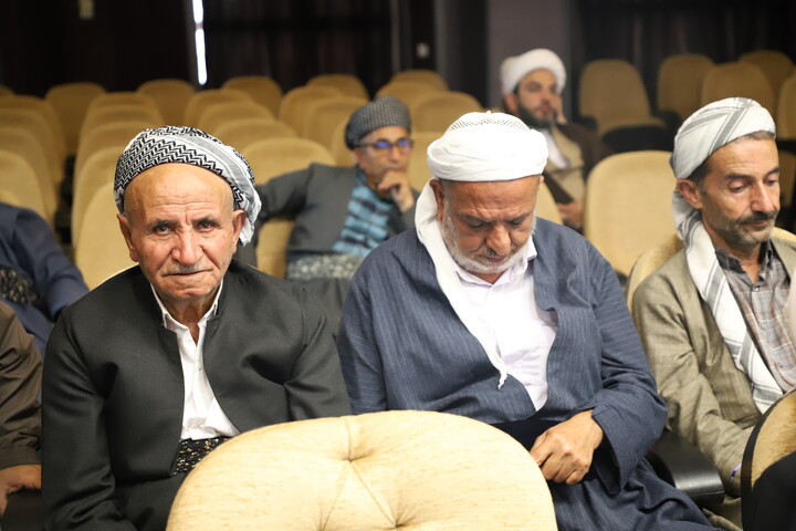 تصاویر/نشست هم اندیشی معاون تبلیغ و امور فرهنگی حوزه های علمیه کشور با روحانیون تبلیغی هجرت اهل تسنن استان کردستان