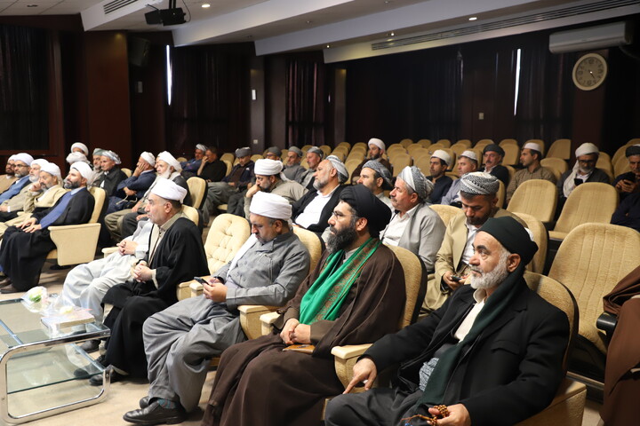 تصاویر/نشست هم اندیشی معاون تبلیغ و امور فرهنگی حوزه های علمیه کشور با روحانیون تبلیغی هجرت اهل تسنن استان کردستان