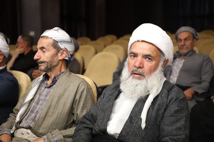 تصاویر/نشست هم اندیشی معاون تبلیغ و امور فرهنگی حوزه های علمیه کشور با روحانیون تبلیغی هجرت اهل تسنن استان کردستان