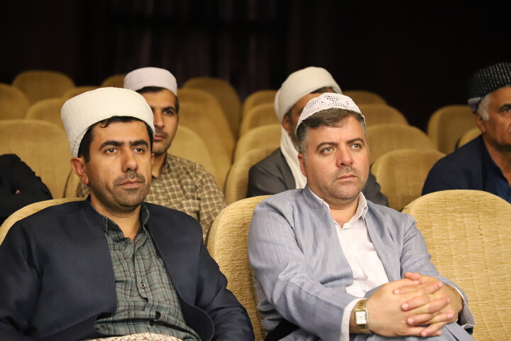 تصاویر/نشست هم اندیشی معاون تبلیغ و امور فرهنگی حوزه های علمیه کشور با روحانیون تبلیغی هجرت اهل تسنن استان کردستان