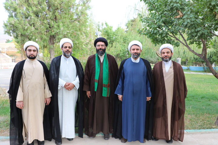 تصاویر/بازدید معاون تبلیغ حوزه های علمیه کشور از مرکز صدا و سیمای استان کردستان