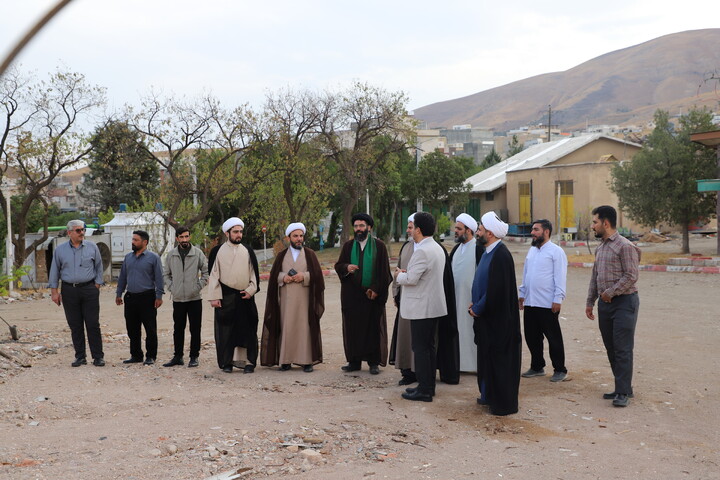 تصاویر/بازدید معاون تبلیغ حوزه های علمیه کشور از مرکز صدا و سیمای استان کردستان