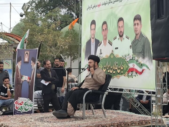 تصاویر/مراسم بزرگداشت هشتمین سالگرد شهادت مدافع سرافراز امنیت در کارچان