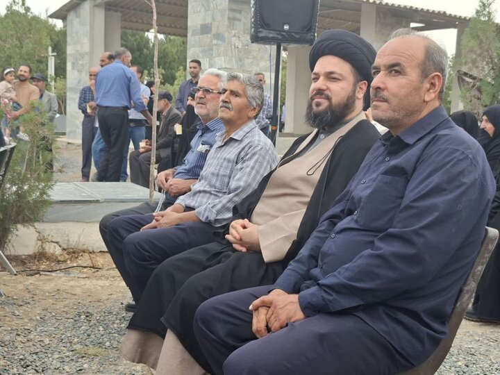 تصاویر/مراسم بزرگداشت هشتمین سالگرد شهادت مدافع سرافراز امنیت در کارچان