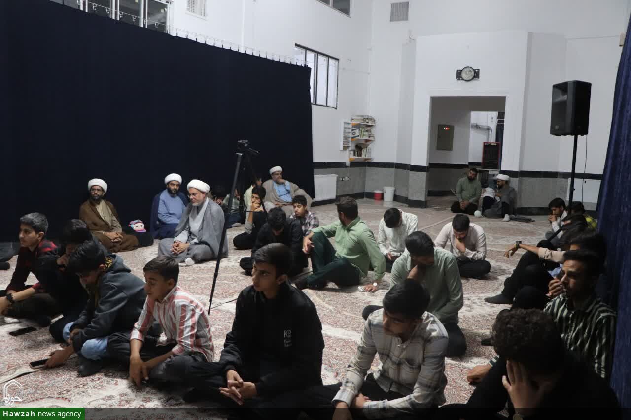 طلبه باید در هر مسئولیتی، وجودش برای دین و جامعه نافع باشد