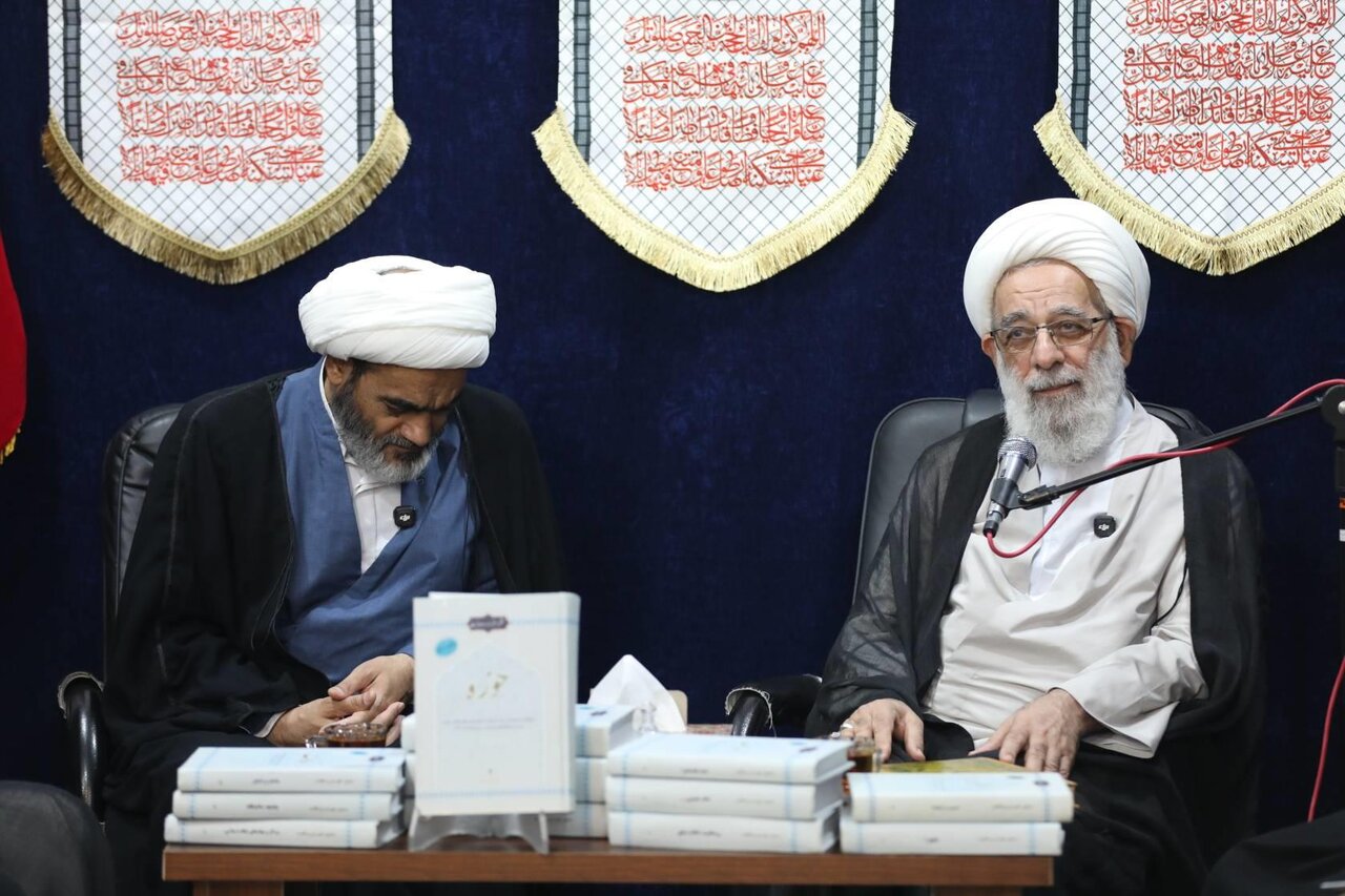 بازدید حجت الاسلام والمسلمین احمد فرخ مسئول دبیرخانه شورای عالی حوزه های علمیه  از مدرسه علمیه آل یاسین قم