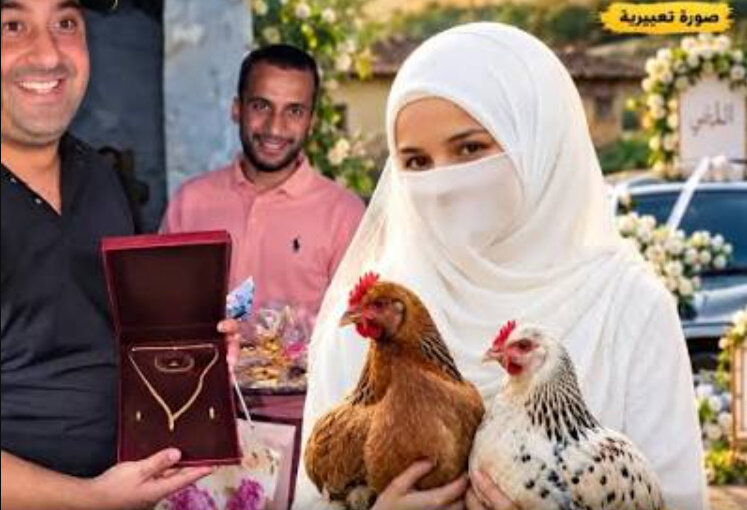طلبت دجاجتين فجاءها الذهب.. قصة العروس اليتيمة في عين الدفلى بالجزائر