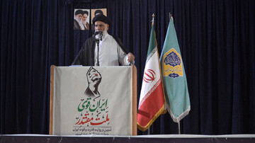 وحدت ملی راه مقابله با اختلاف‌افکنی دشمنان است