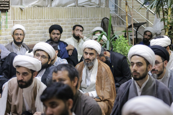 تصاویر/ یادواره شهدای دفاع مقدس و بزرگداشت امام شهید و شهدای جنگ رمضان در مرکز تخصصی اخلاق و معنویت آیت الله سعادت پرور ره