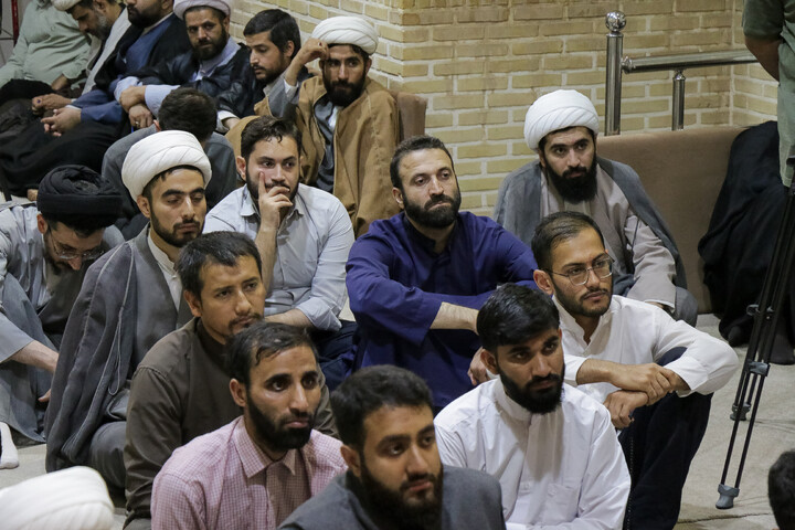 تصاویر/ یادواره شهدای دفاع مقدس و بزرگداشت امام شهید و شهدای جنگ رمضان در مرکز تخصصی اخلاق و معنویت آیت الله سعادت پرور ره