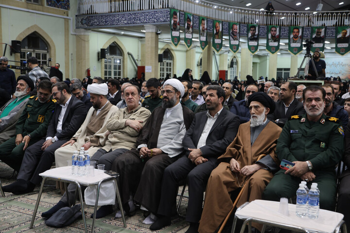 تصاویر / مراسم سالگرد شهادت شهید همدانی در همدان