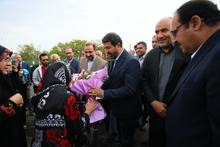 تصاویر /  افتتاح مدرسه ۷ کلاسه «بامداد امید» در روستای بیان نهاوند