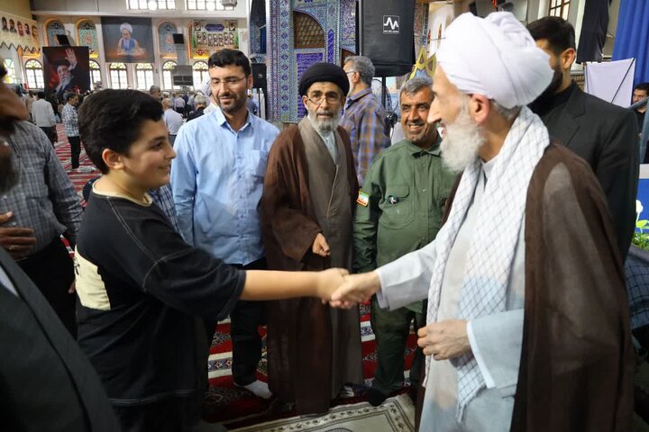 تصاویر/ نماز عبادی سیاسی جمعه در شهرستان ساری