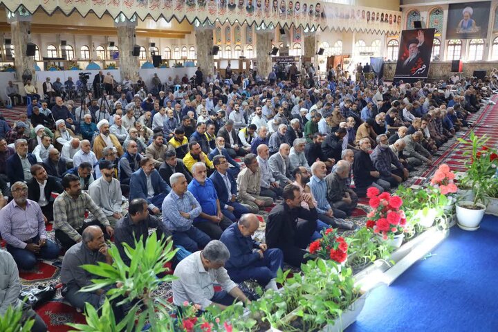 تصاویر/ نماز عبادی سیاسی جمعه در شهرستان ساری
