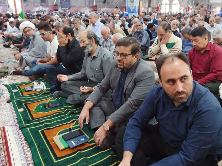 تصاویر/ نمازعبادی سیاسی جمعه کاشان