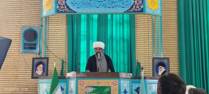 تصاویر/اقامه نماز عبادی سیاسی جمعه در زرندیه